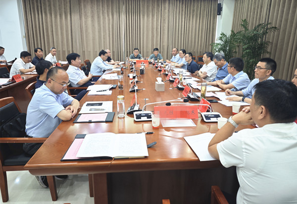 耿仁平率隊(duì)拜訪(fǎng)望江縣委書(shū)記汪久清